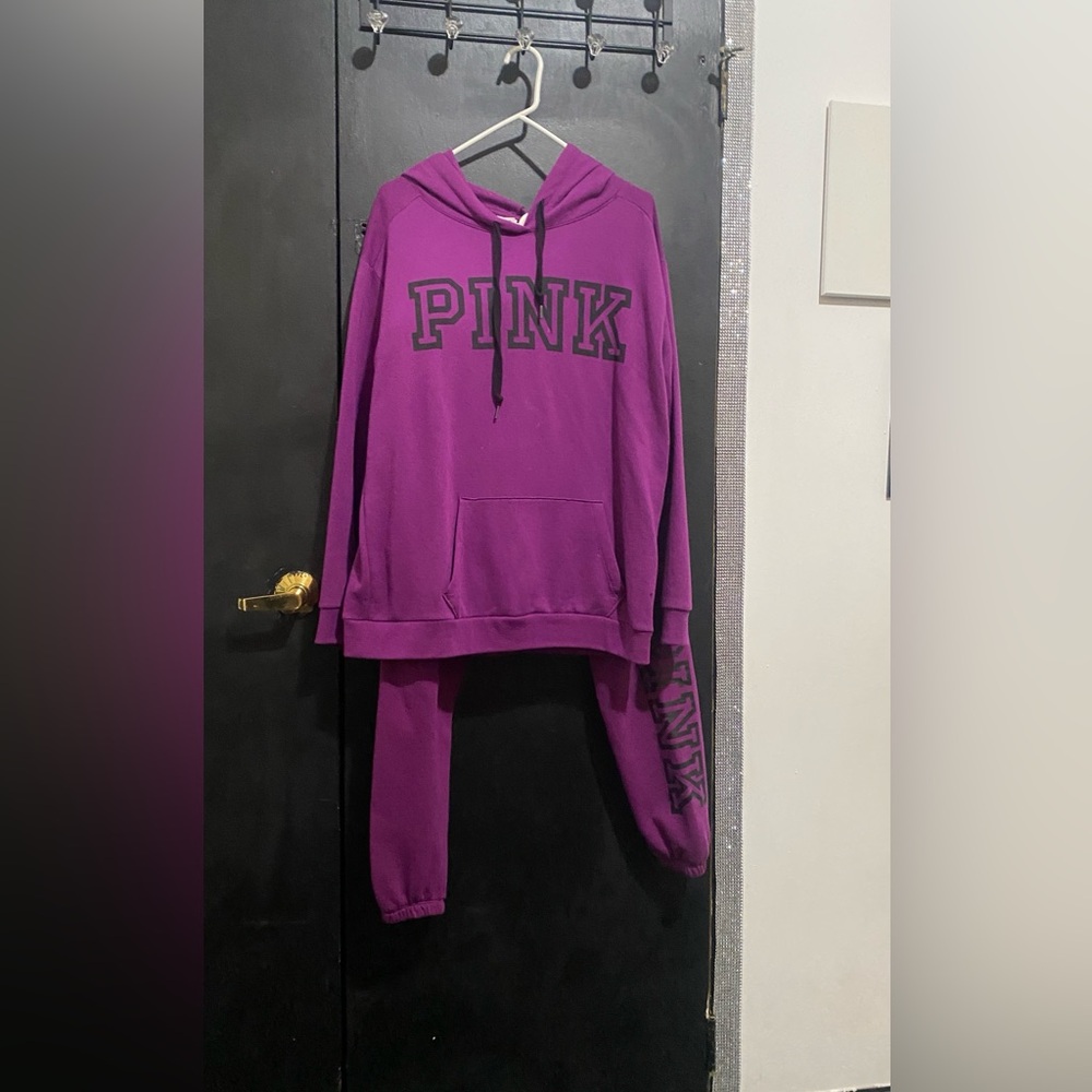 VICTORIA SECRET PINK SWEATSUIT